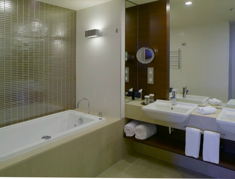 Pullman Hotel Sydney Olympic Village designed shower screens